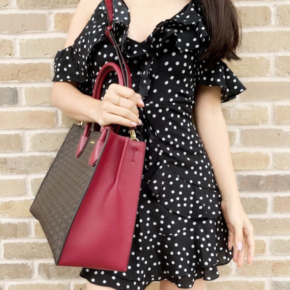 Michael Kors Mercer Studio Large Convertible Tote - Picture 3 of 8